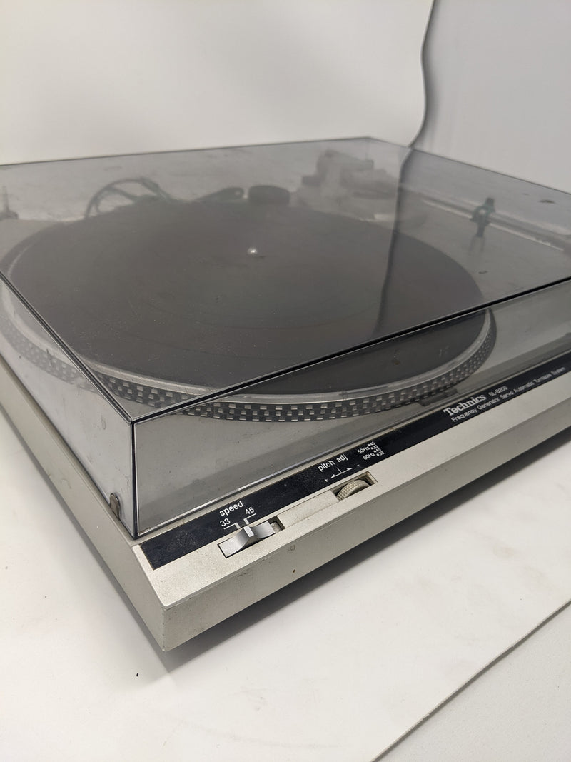 Technics SL-B200 Turntable