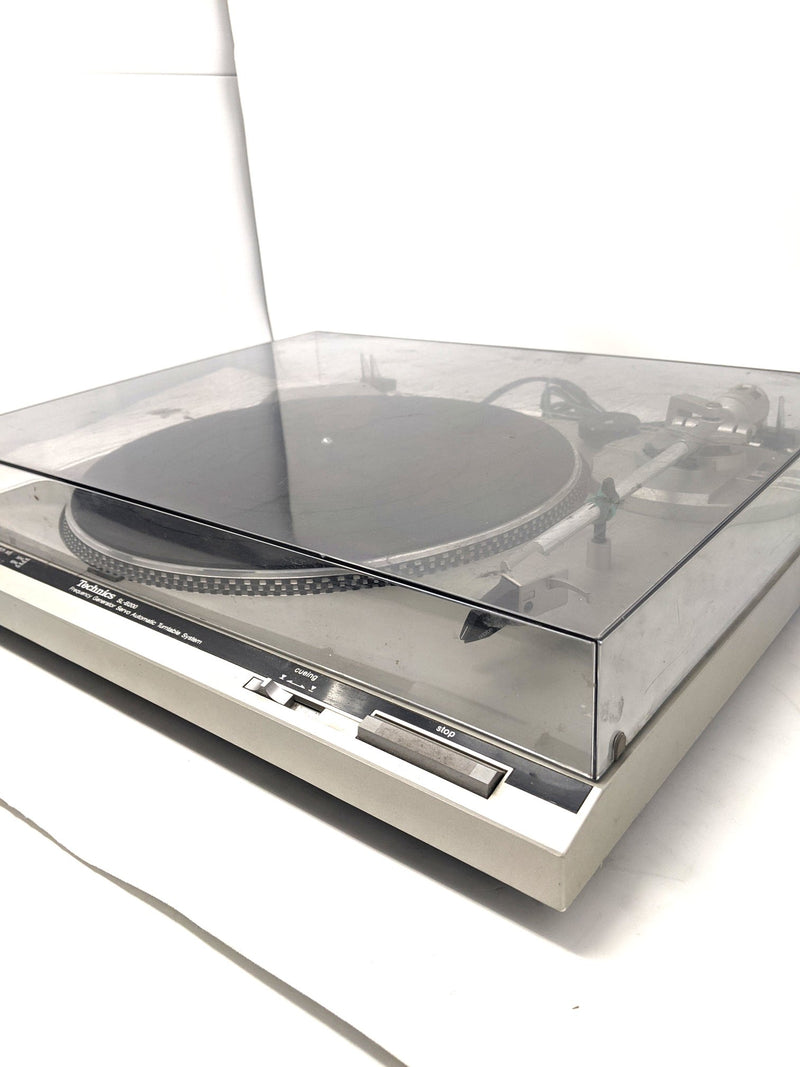 Technics SL-B200 Turntable